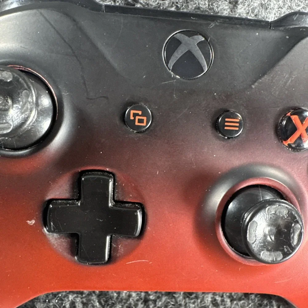 Microsoft Xbox One Volcano Shadow Special Edition Wireless Controller‎ -